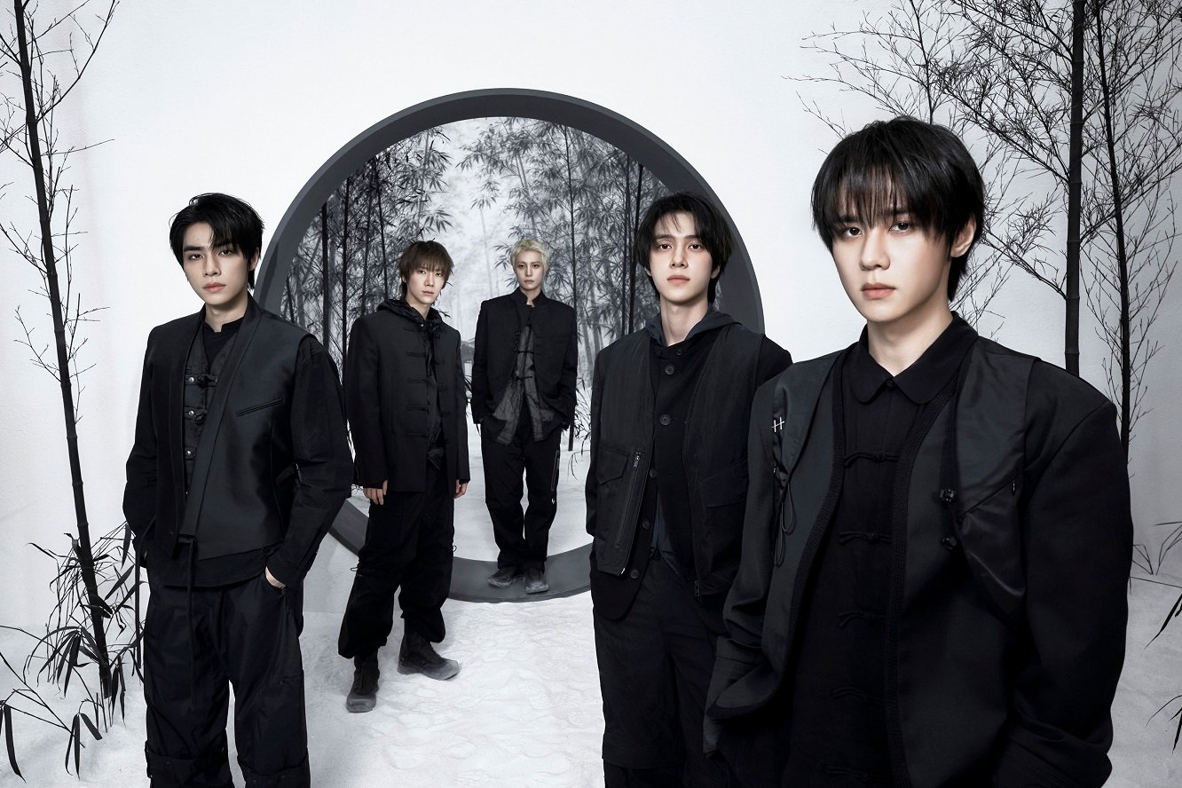 WayV (เวย์วี) โบยบินก้าวข้ามทุกขีดจำกัดพร้อมมินิอัลบั้มชุดที่ 8 "Vision Wings" ถ่ายทอดพลังอันเป็นแก่นแท้ที่ขับเคลื่อนวง